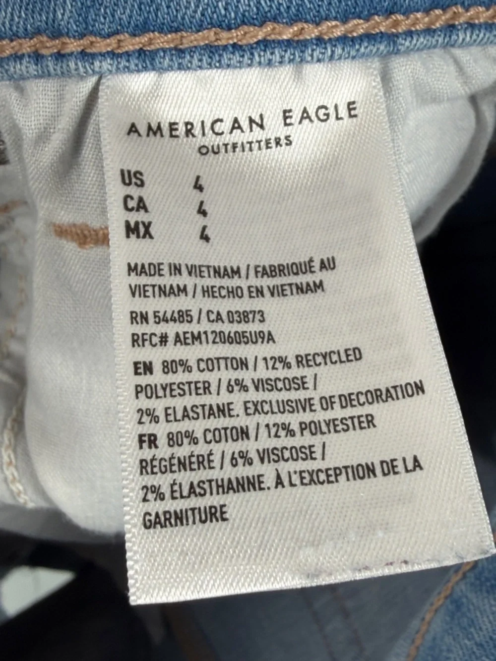 American Eagle Next Level Stretch Distressed Denim Cutoff Jean Shorts. Size 4